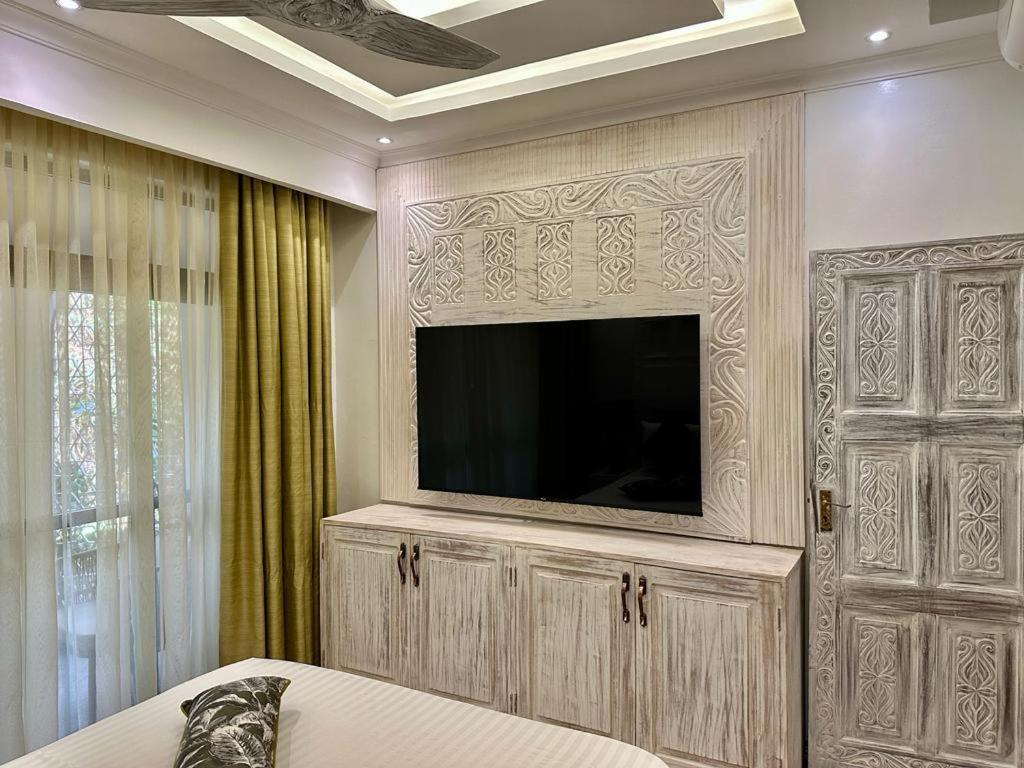 Amani Luxury Apartments Момбаса Экстерьер фото