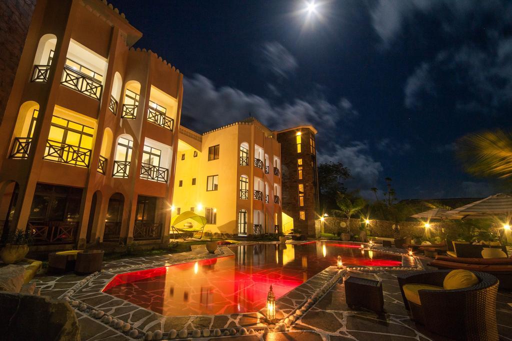 Amani Luxury Apartments Момбаса Экстерьер фото