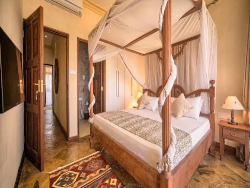 Amani Luxury Apartments Момбаса Экстерьер фото
