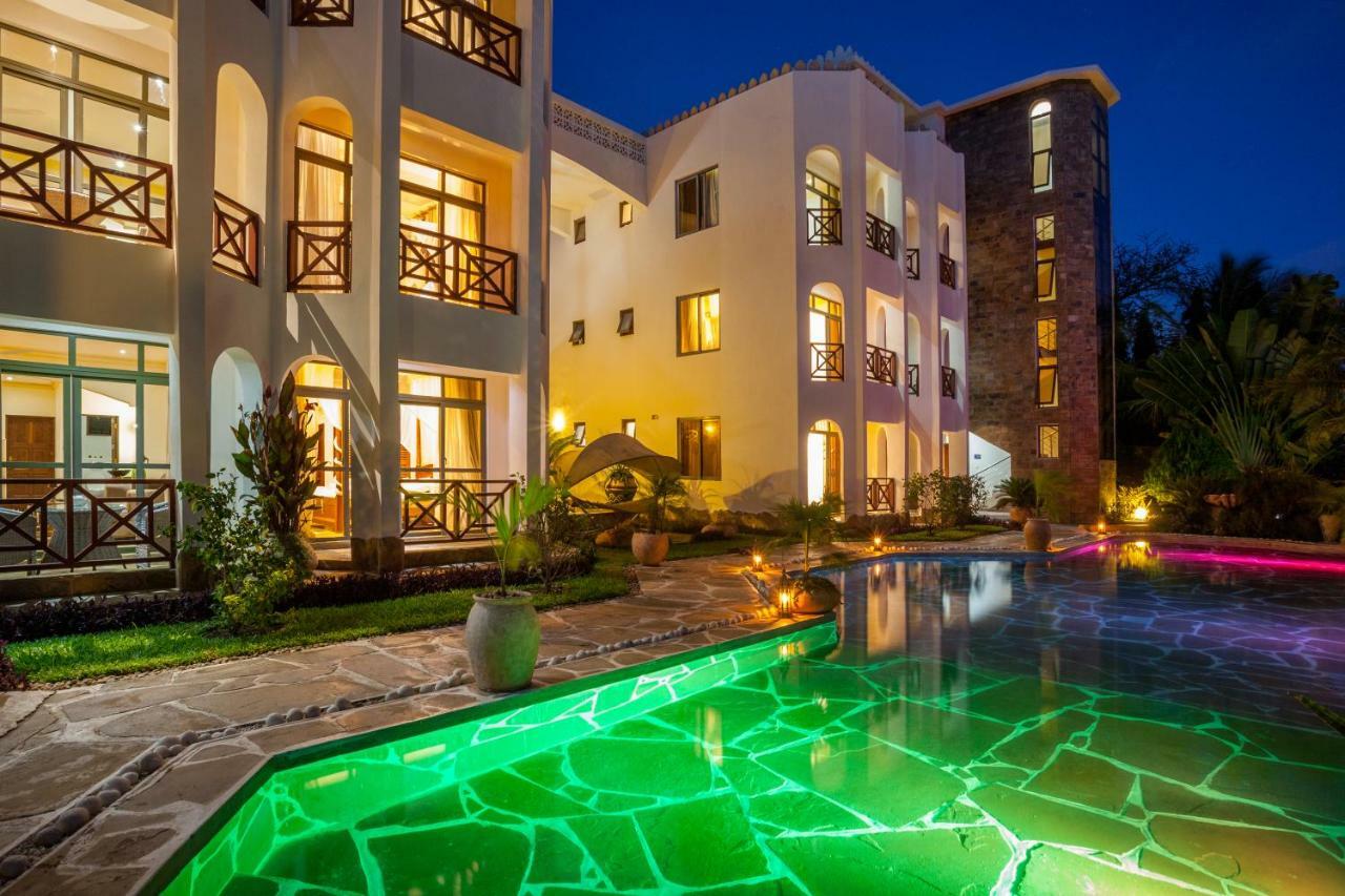 Amani Luxury Apartments Момбаса Экстерьер фото