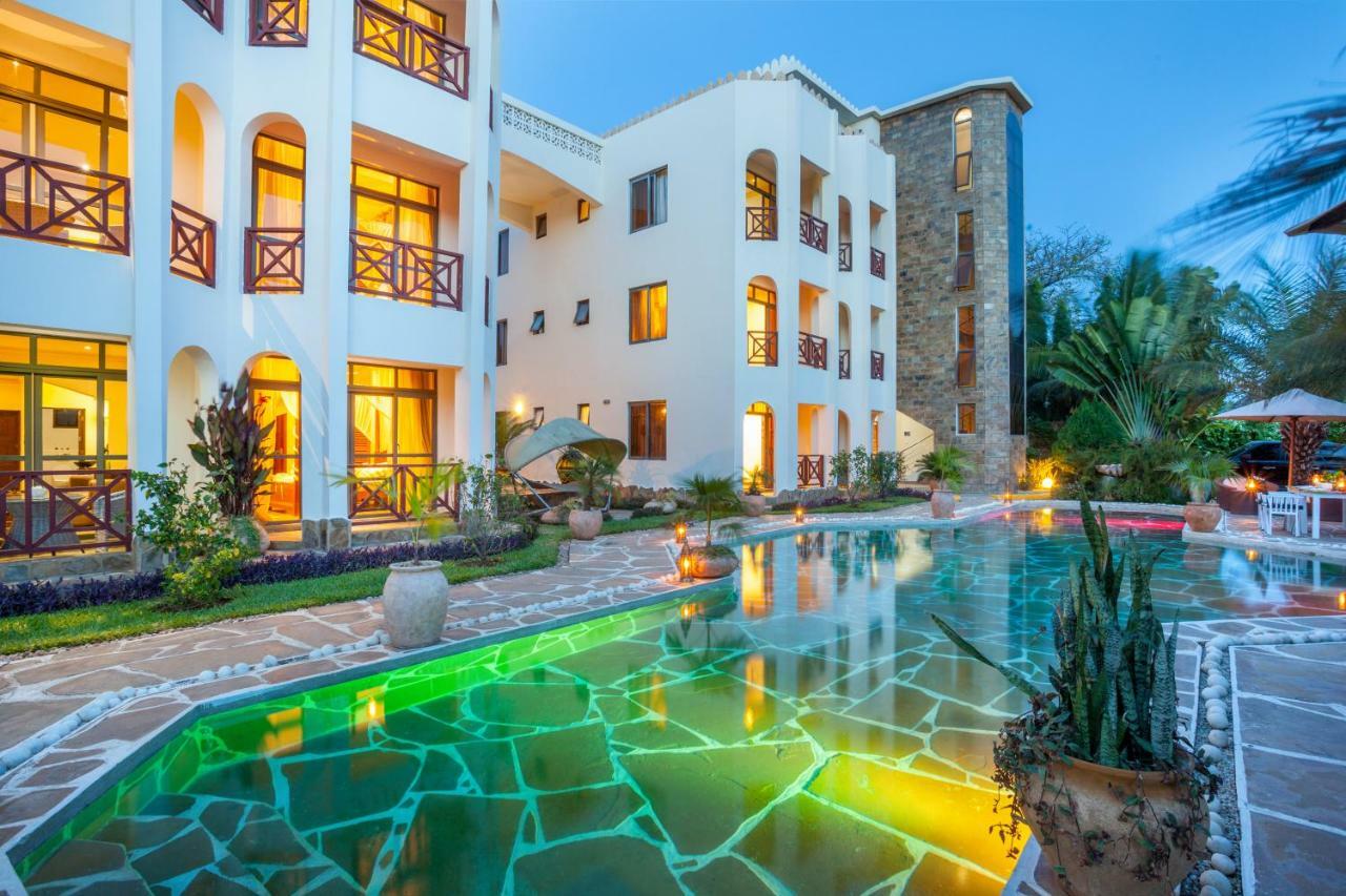 Amani Luxury Apartments Момбаса Экстерьер фото
